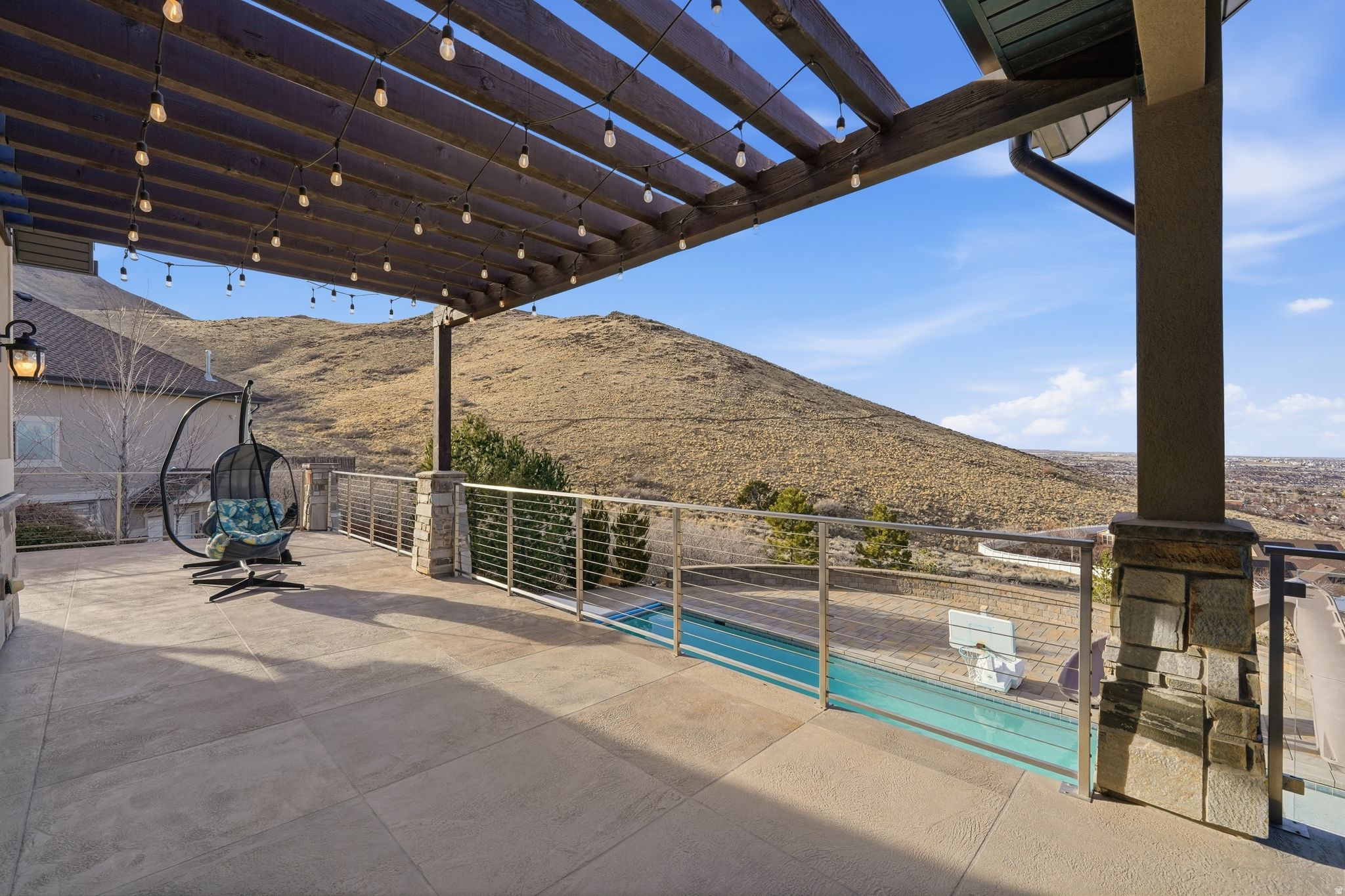 LAKE RIDGE - Residential