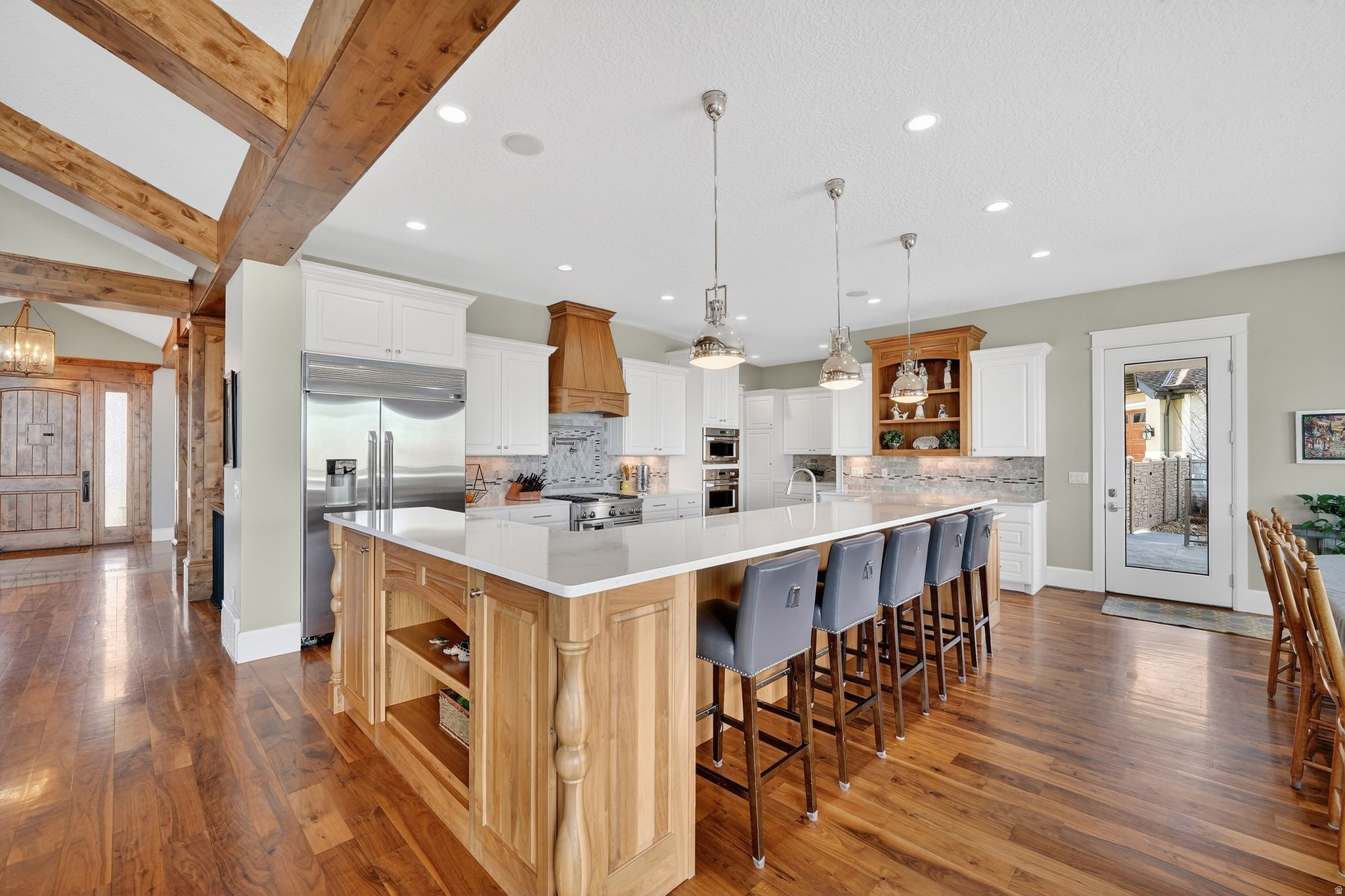 LAKE RIDGE - Residential