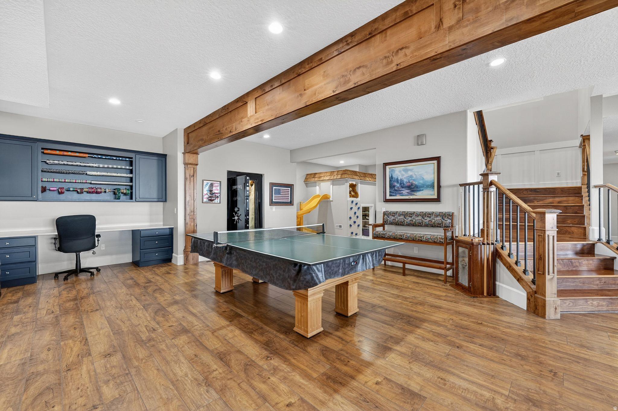 LAKE RIDGE - Residential