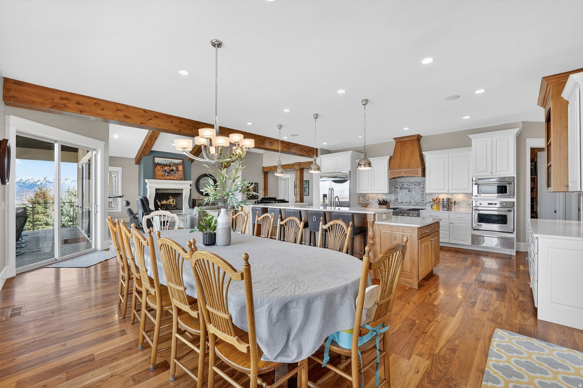 LAKE RIDGE - Residential