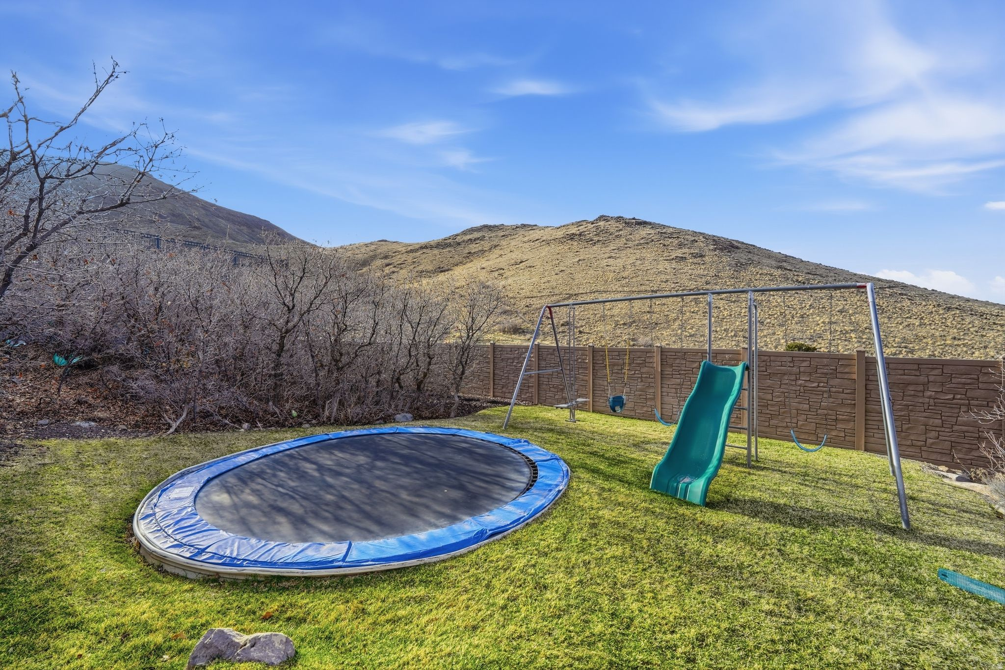 LAKE RIDGE - Residential