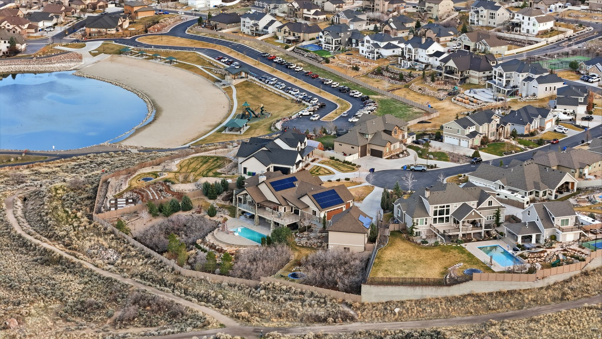 LAKE RIDGE - Residential