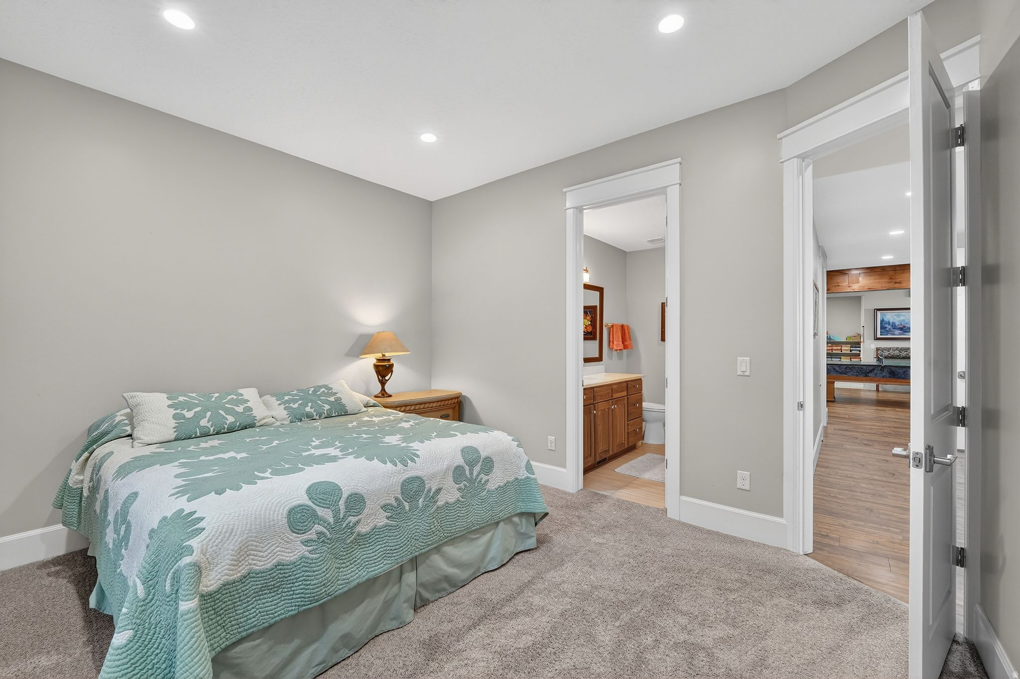 LAKE RIDGE - Residential