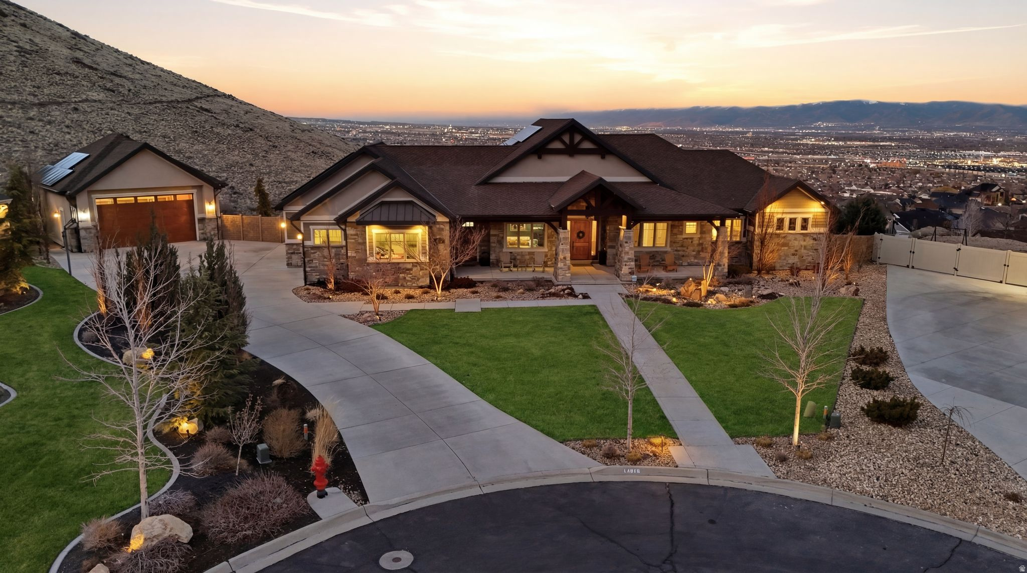 LAKE RIDGE - Residential