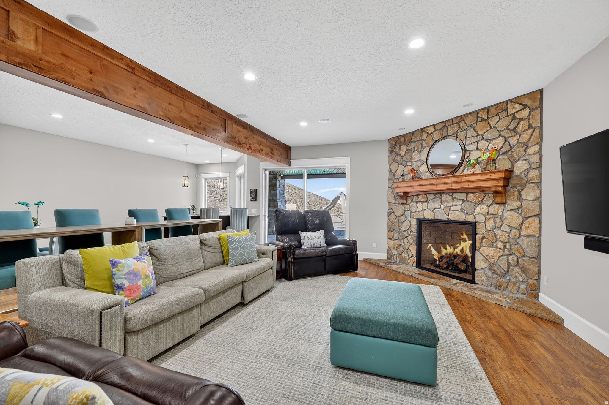 LAKE RIDGE - Residential