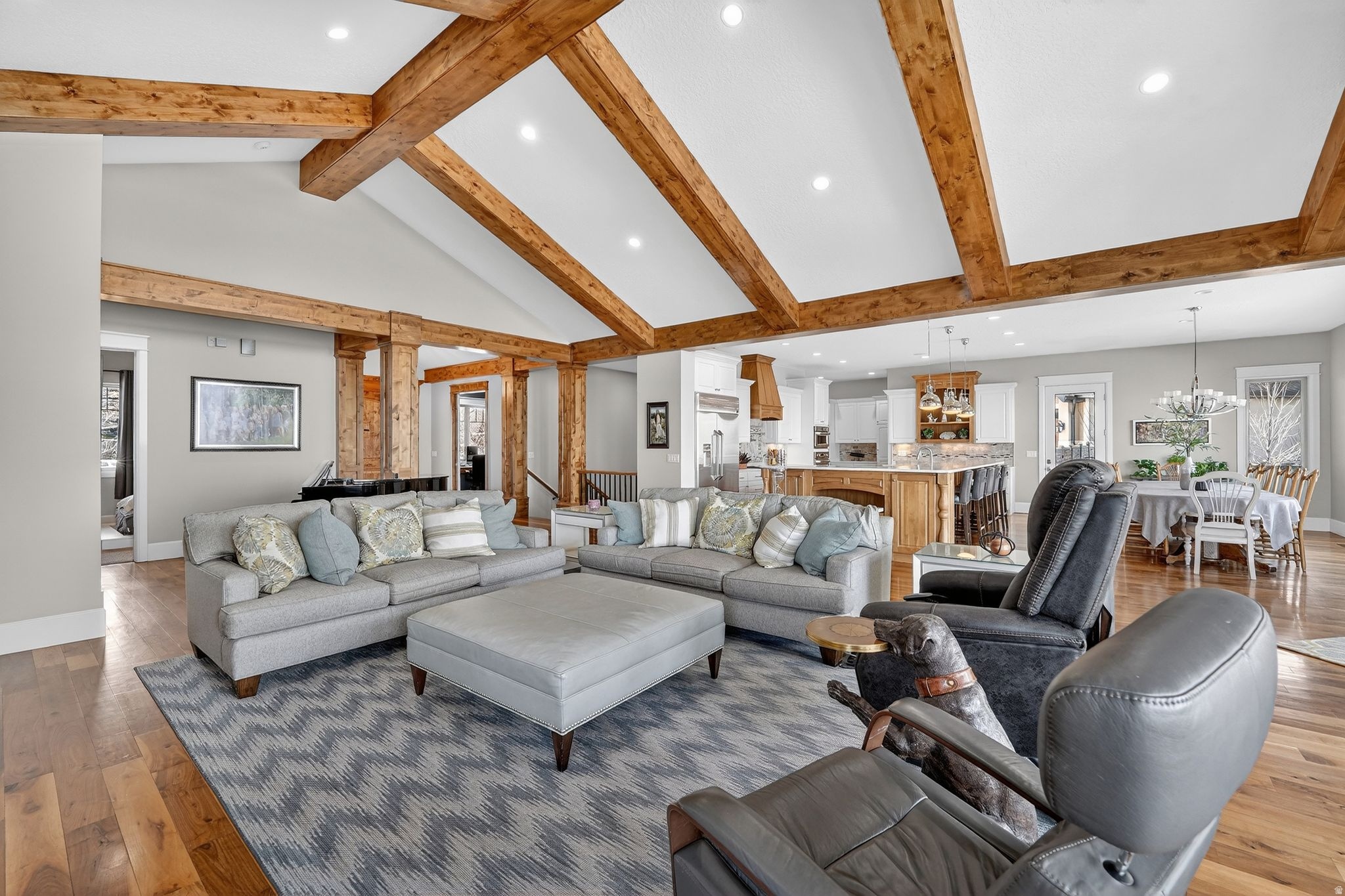 LAKE RIDGE - Residential