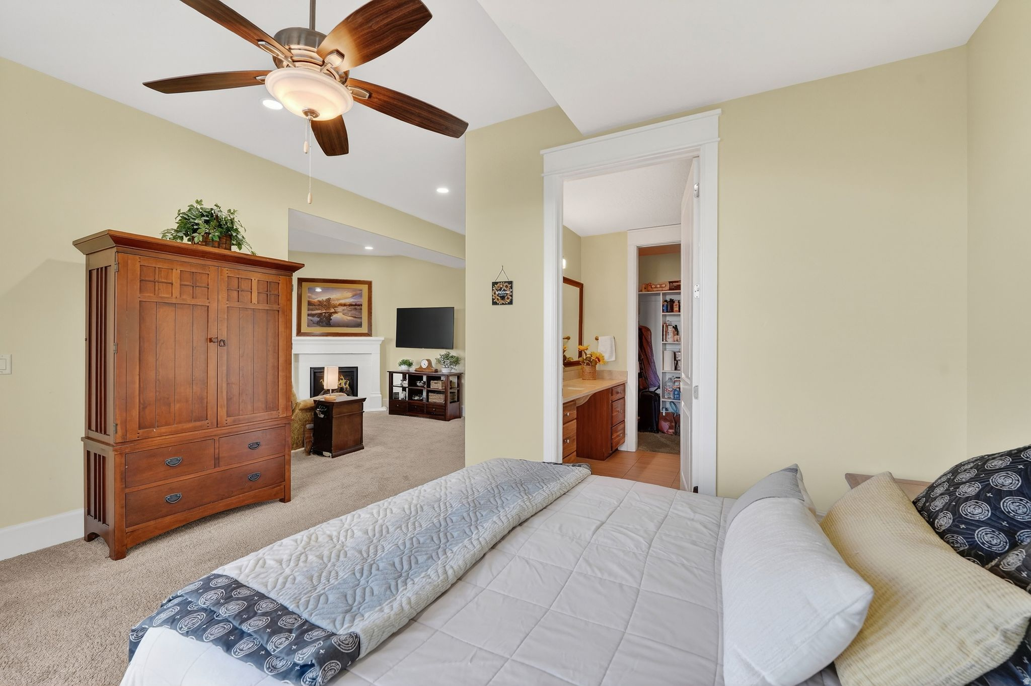 LAKE RIDGE - Residential