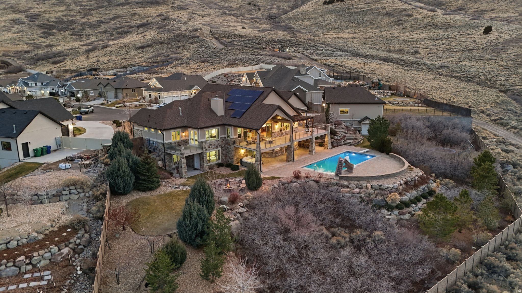 LAKE RIDGE - Residential