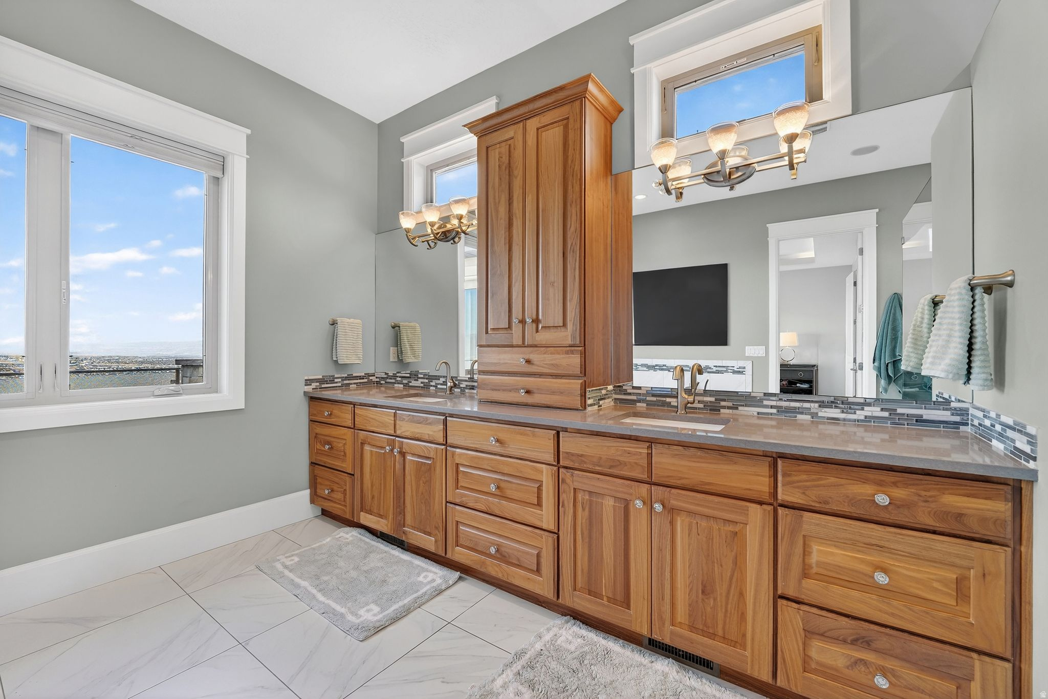 LAKE RIDGE - Residential