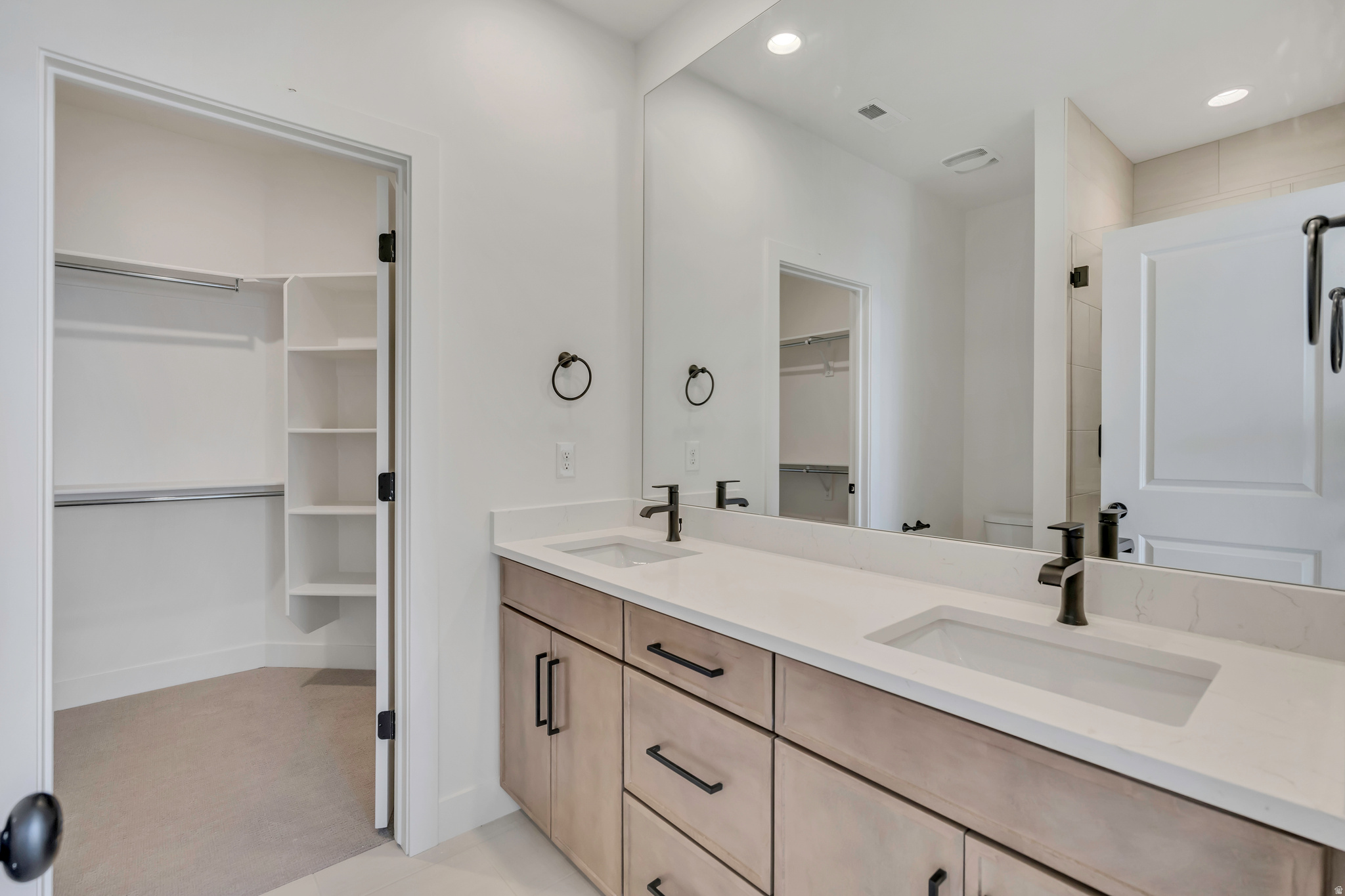 DOWNTOWN DAYBREAK - Residential