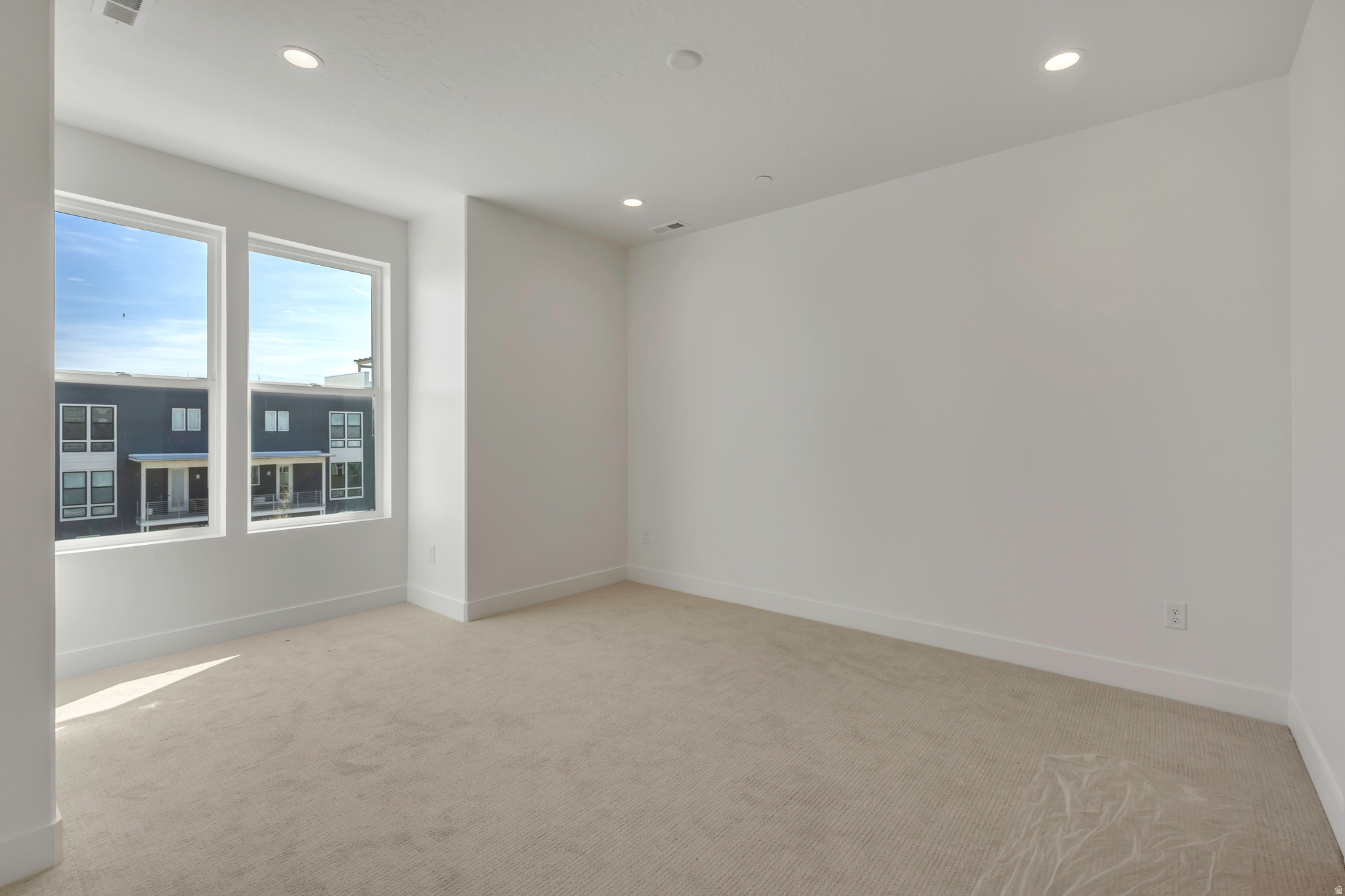 DOWNTOWN DAYBREAK - Residential