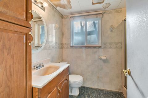 Tiny photo for 289 W 400 S, Kaysville, UT 84037 (MLS # 2133750)