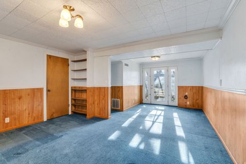 Tiny photo for 289 W 400 S, Kaysville, UT 84037 (MLS # 2133750)