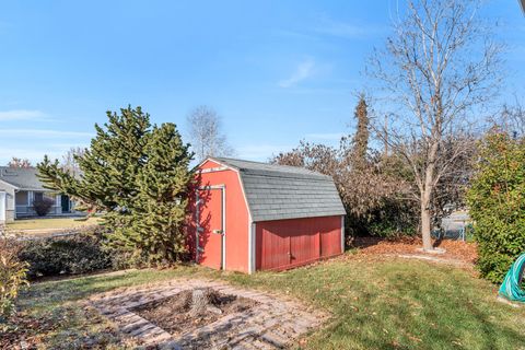 Tiny photo for 289 W 400 S, Kaysville, UT 84037 (MLS # 2133750)