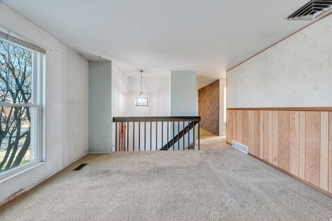 Tiny photo for 289 W 400 S, Kaysville, UT 84037 (MLS # 2133750)