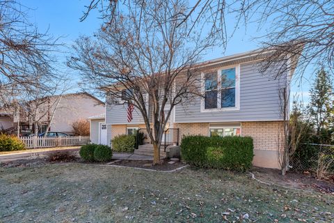 Tiny photo for 289 W 400 S, Kaysville, UT 84037 (MLS # 2133750)