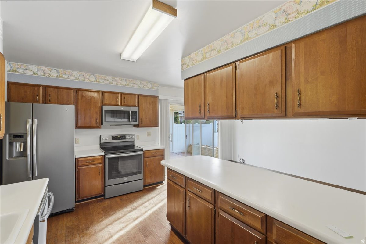 MERVILLA CONDOMINIUM - Residential