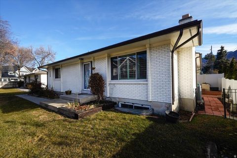 4608 S LOCUST LN E Holladay UT 84117