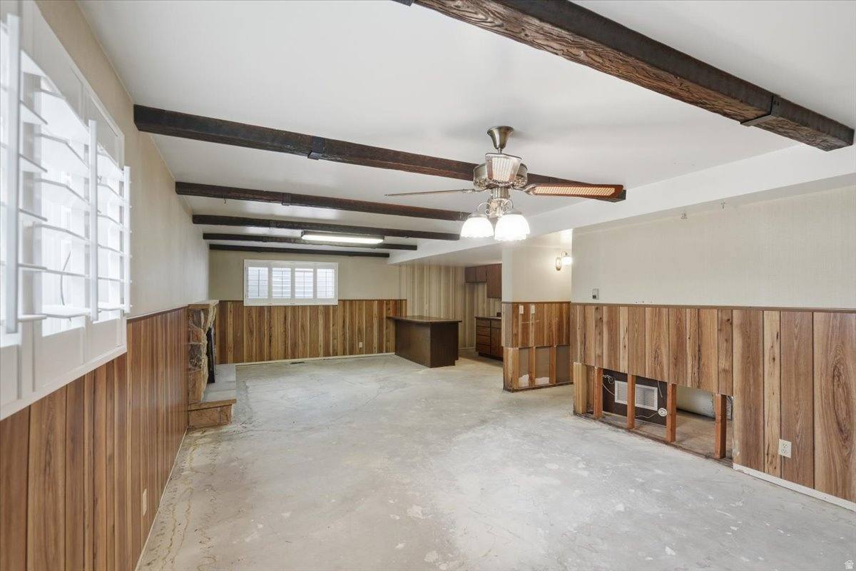 MERVILLA CONDOMINIUM - Residential