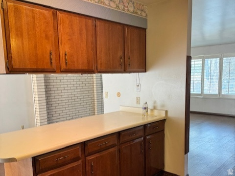 MERVILLA CONDOMINIUM - Residential