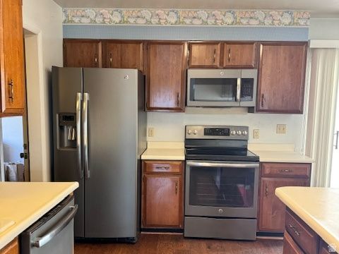 Tiny photo for 4608 S LOCUST LN E, Holladay, UT 84117 (MLS # 2126388)