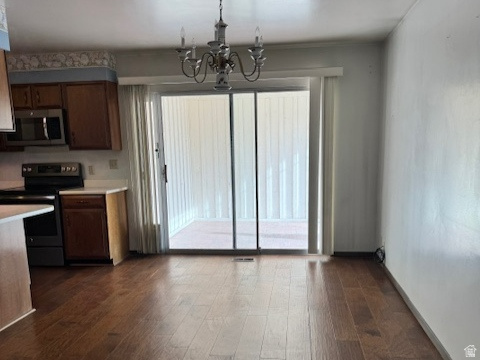 MERVILLA CONDOMINIUM - Residential