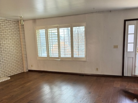 MERVILLA CONDOMINIUM - Residential