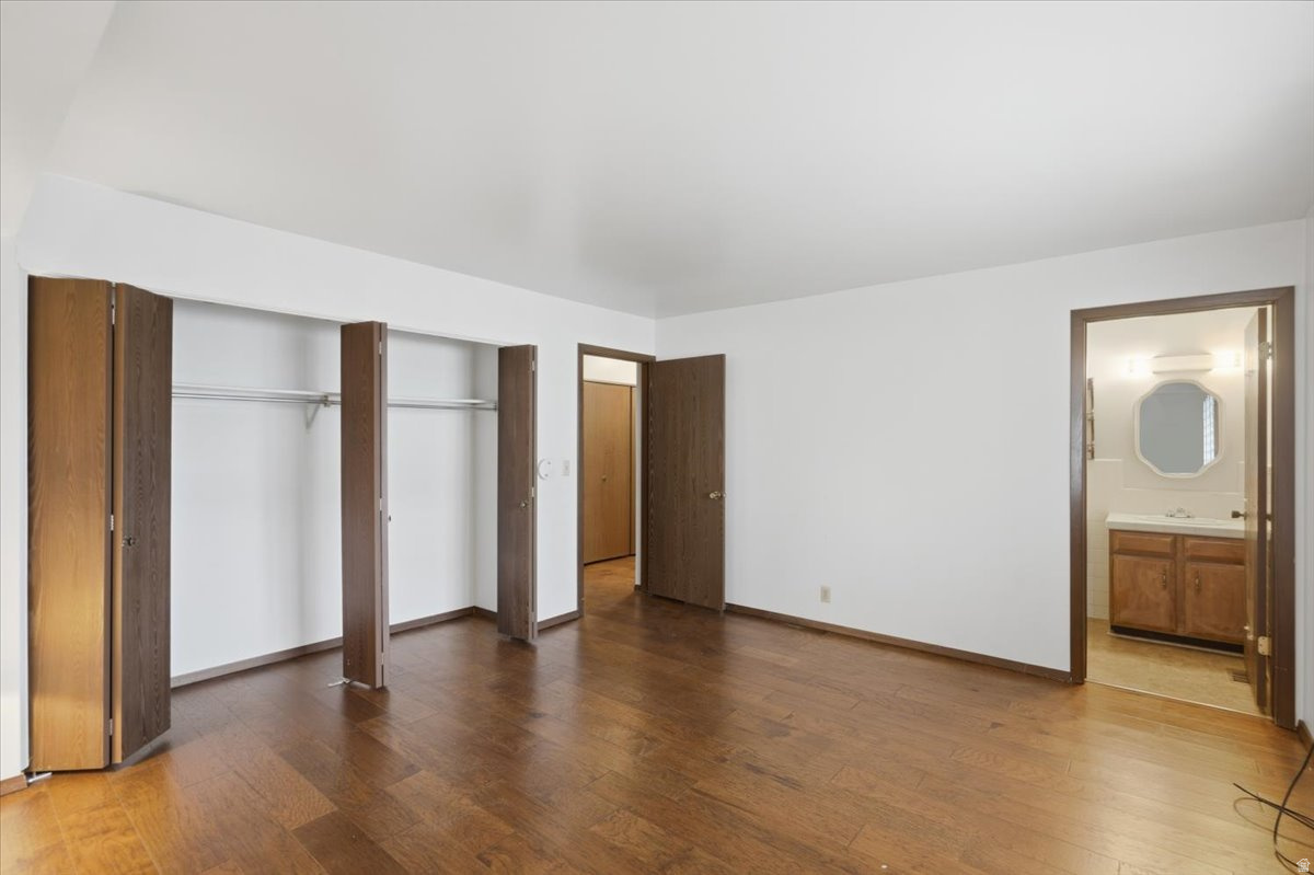 MERVILLA CONDOMINIUM - Residential