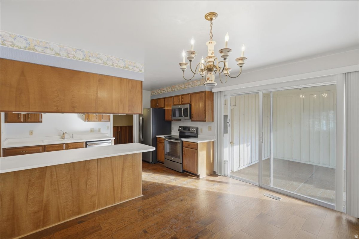 MERVILLA CONDOMINIUM - Residential