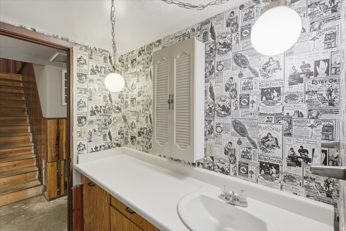 MERVILLA CONDOMINIUM - Residential