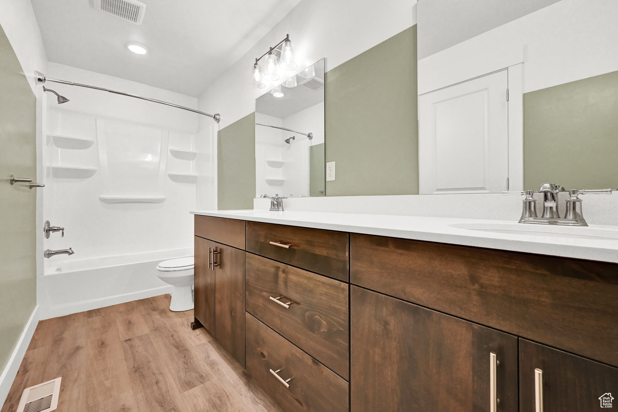 West Haven, Utah 84401, United States, 3 Bedrooms Bedrooms, ,2 BathroomsBathrooms,Residential,Pending,41247