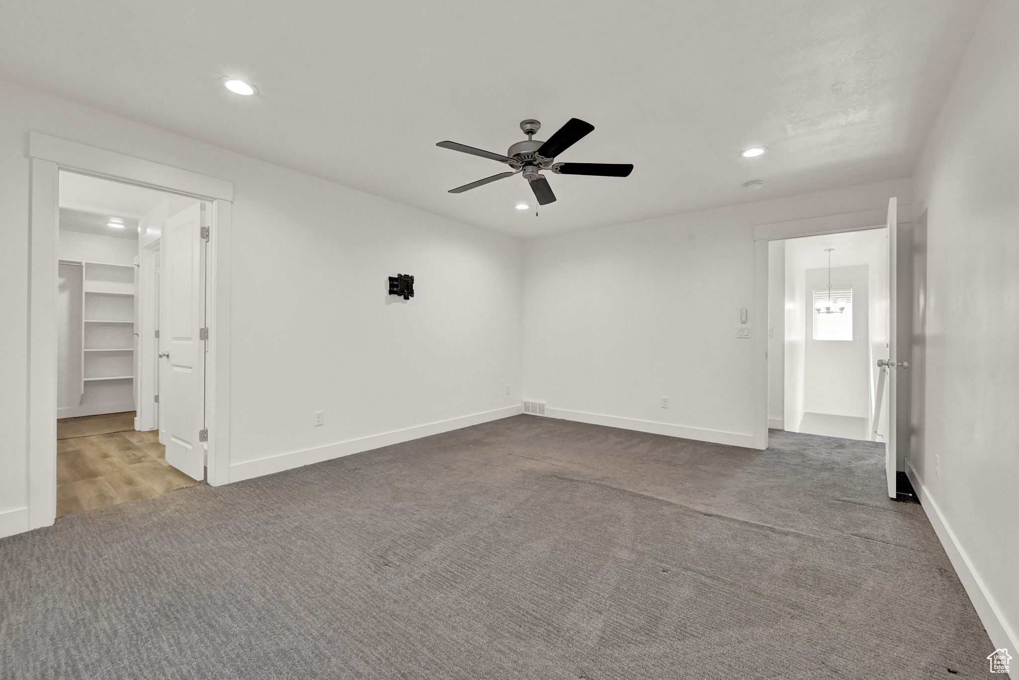 West Haven, Utah 84401, United States, 3 Bedrooms Bedrooms, ,2 BathroomsBathrooms,Residential,Pending,41247