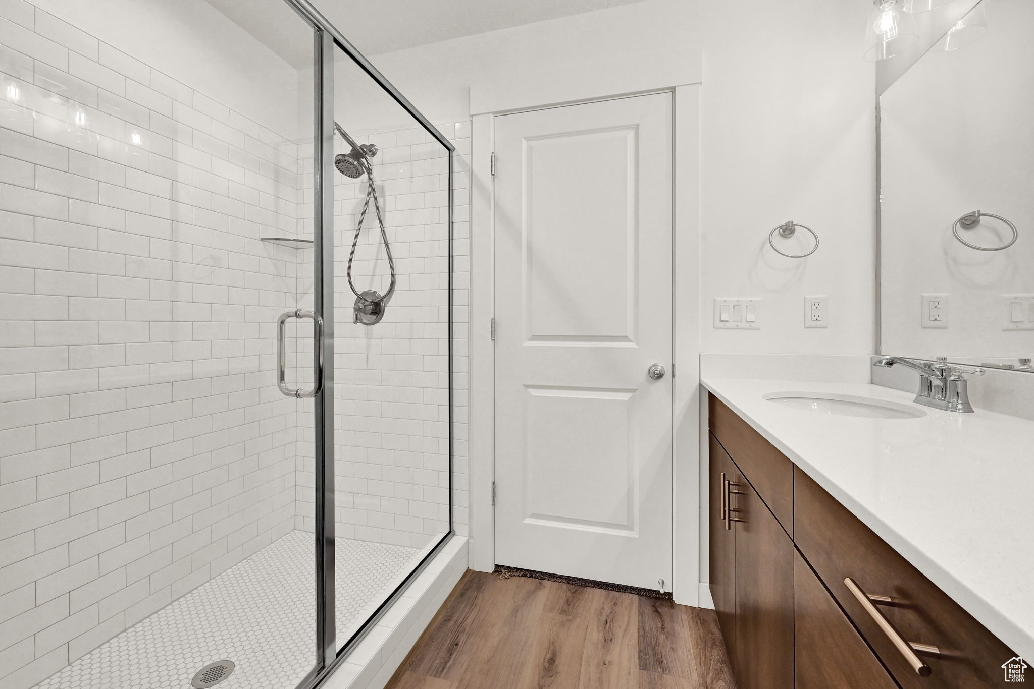 West Haven, Utah 84401, United States, 3 Bedrooms Bedrooms, ,2 BathroomsBathrooms,Residential,Pending,41247