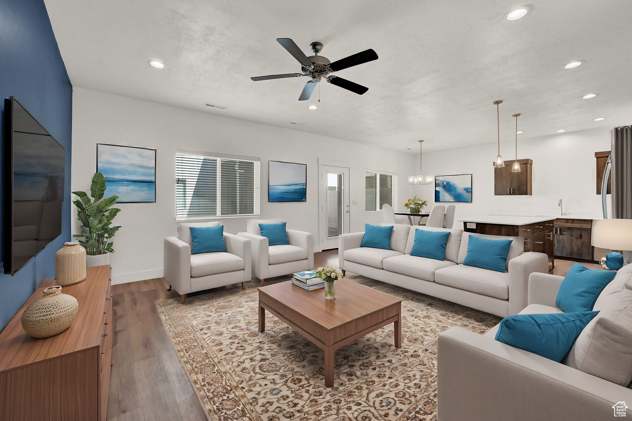 West Haven, Utah 84401, United States, 3 Bedrooms Bedrooms, ,2 BathroomsBathrooms,Residential,Pending,41247