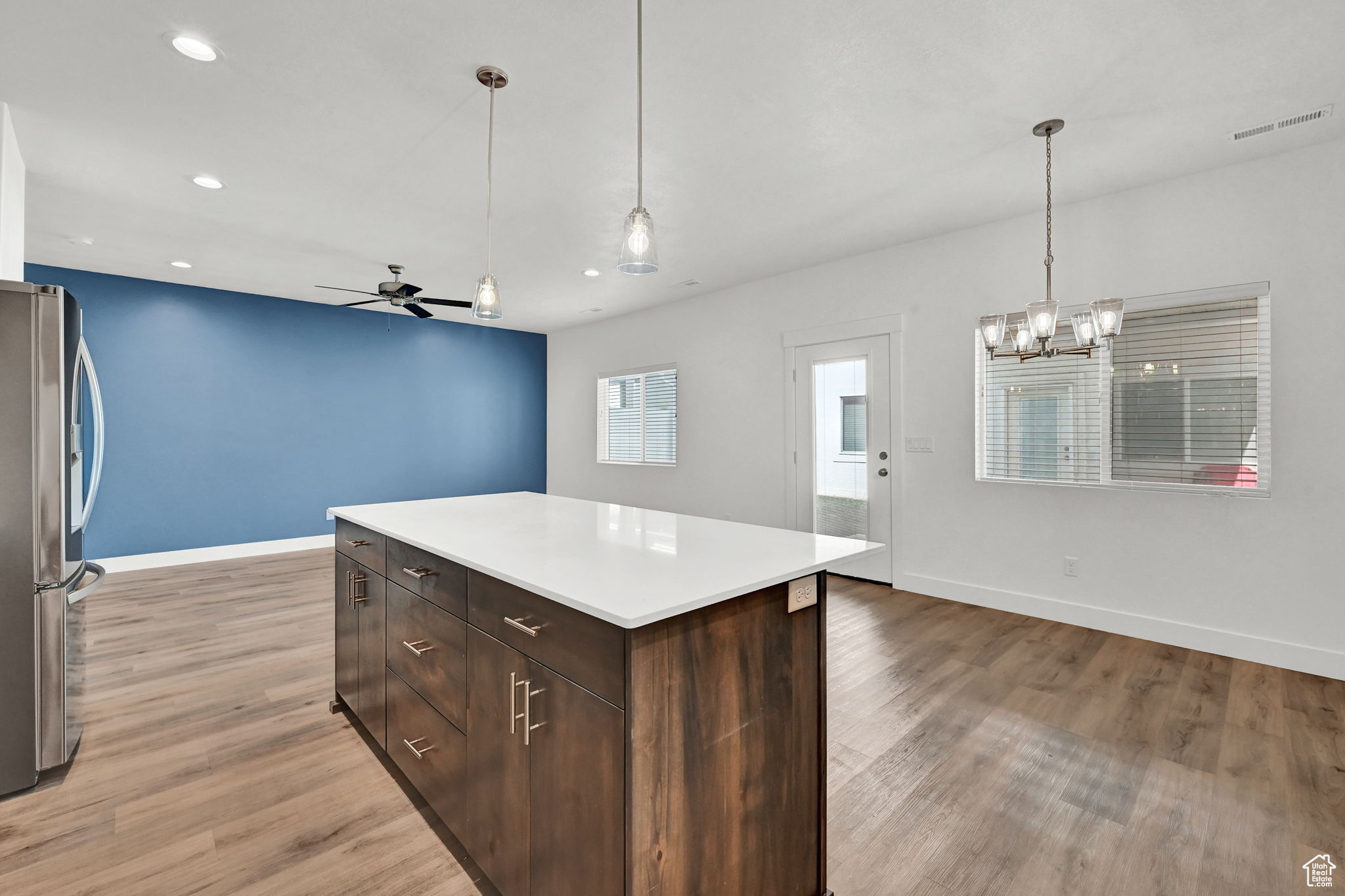 West Haven, Utah 84401, United States, 3 Bedrooms Bedrooms, ,2 BathroomsBathrooms,Residential,Pending,41247