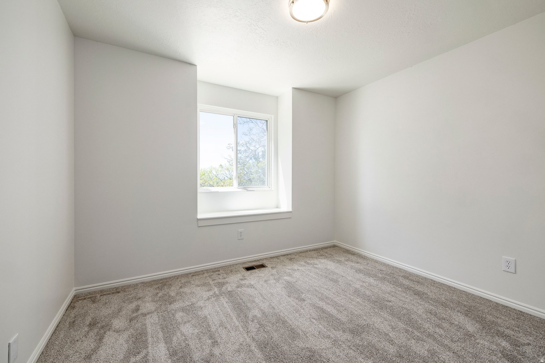 KING CLARION HILLS NO 12 - Residential