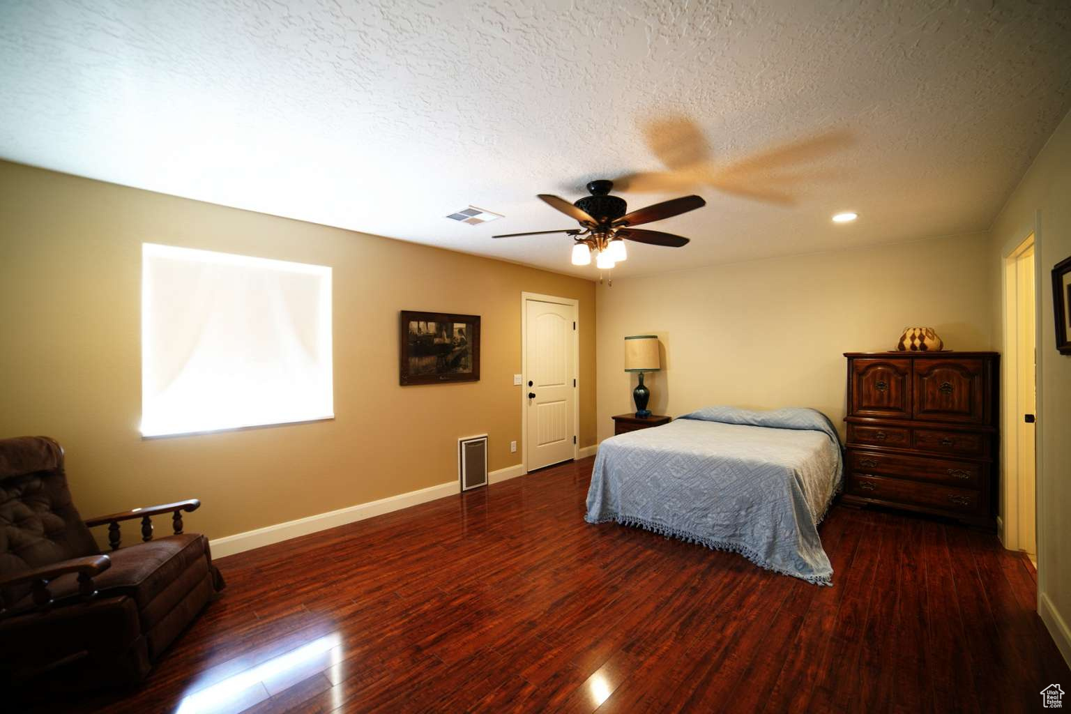 DIAMOND VALLEY ACRES - Residential