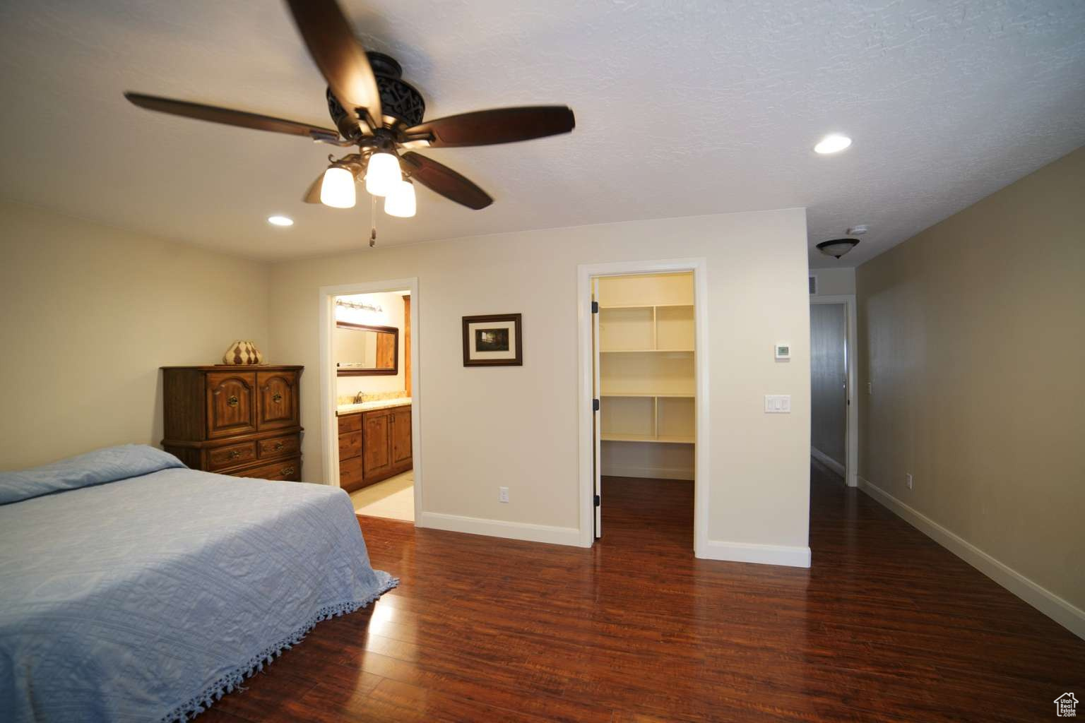 DIAMOND VALLEY ACRES - Residential