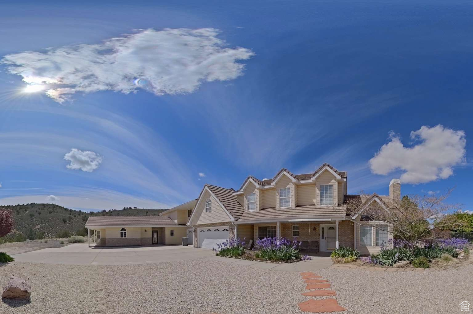 DIAMOND VALLEY ACRES - Residential