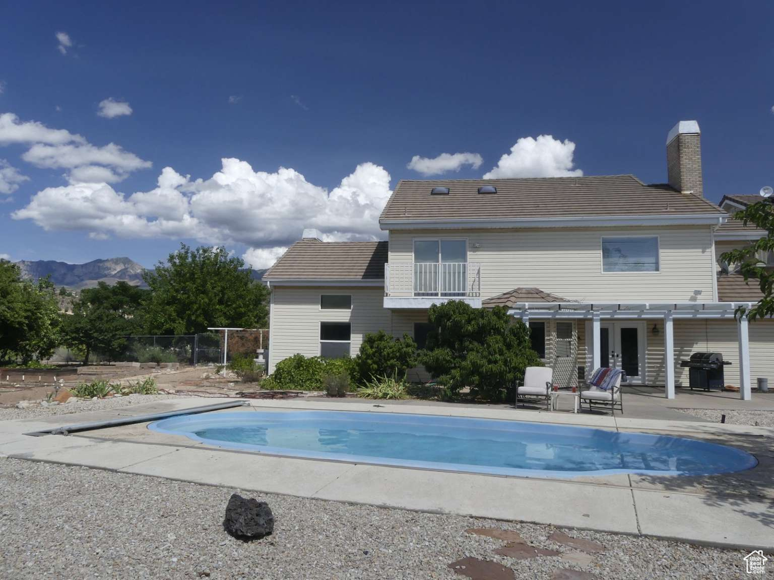 DIAMOND VALLEY ACRES - Residential