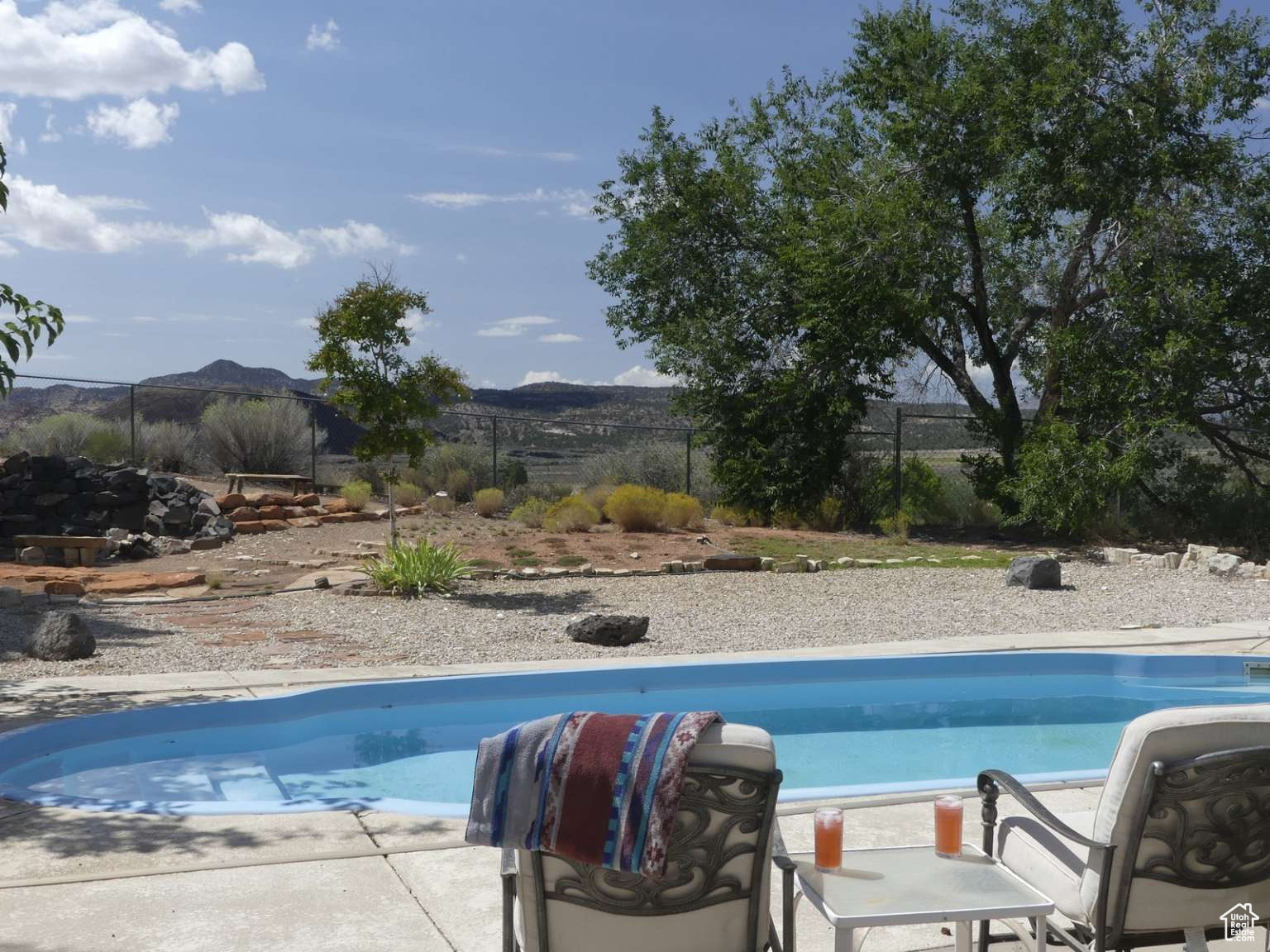 DIAMOND VALLEY ACRES - Residential