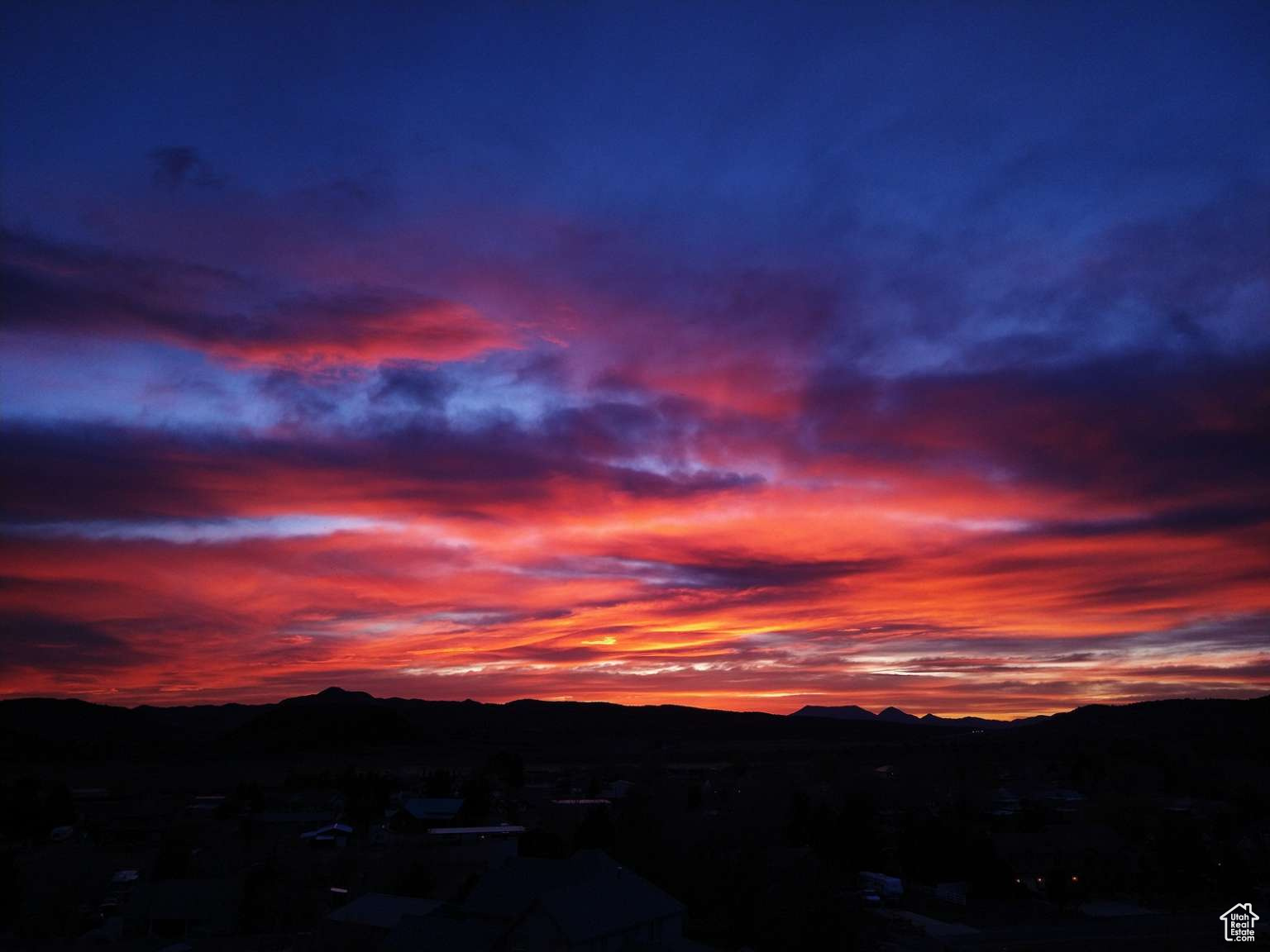 DIAMOND VALLEY ACRES - Residential