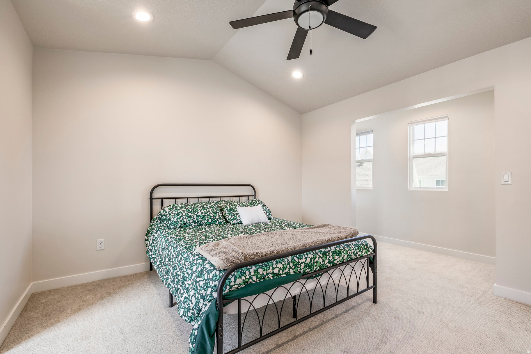 DAYBREAK - Residential