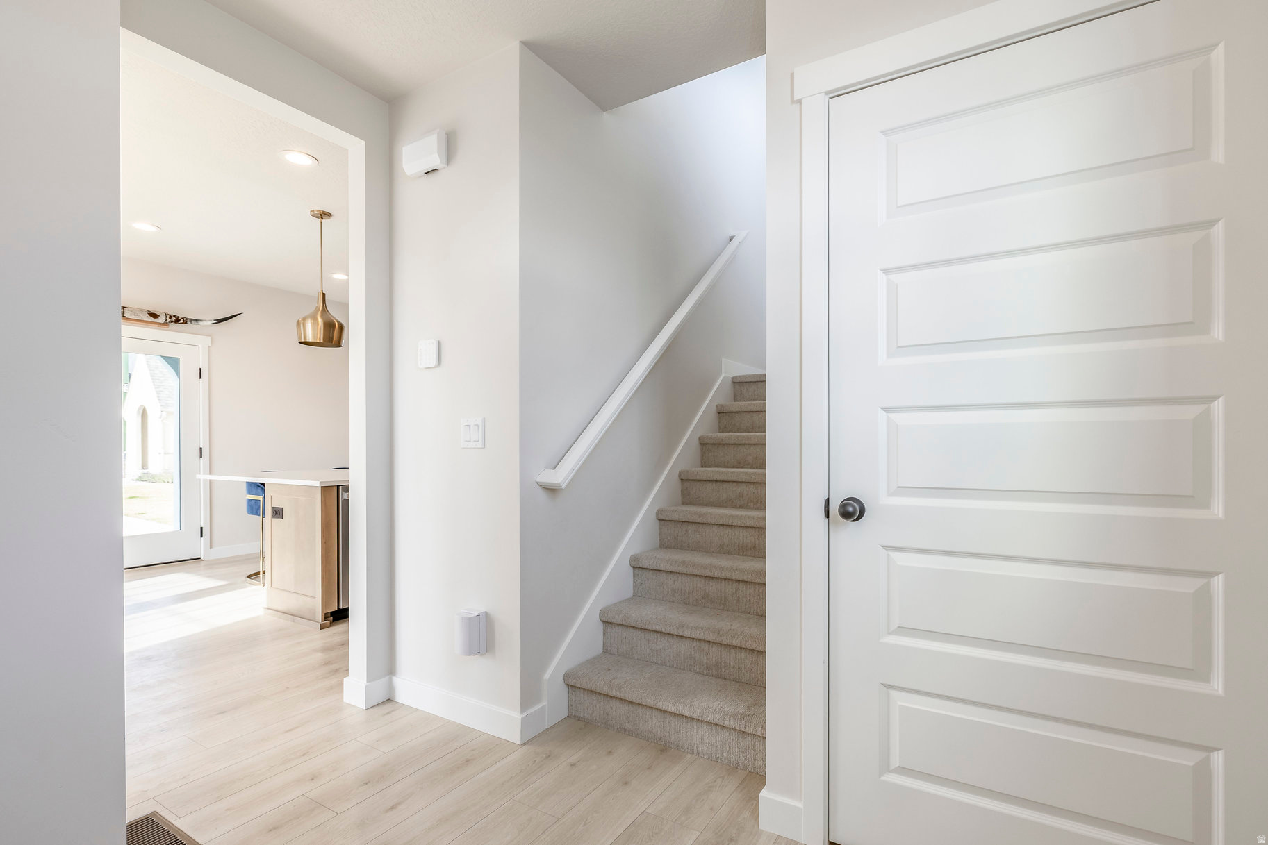 DAYBREAK - Residential