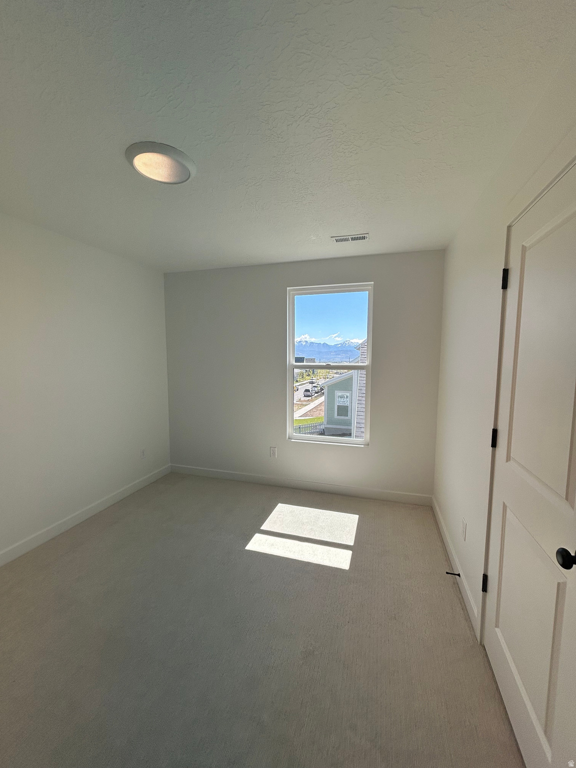 DAYBREAK - Residential Income