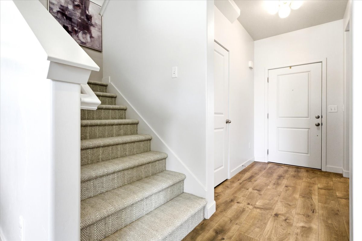 VALLEY POINT - Residential