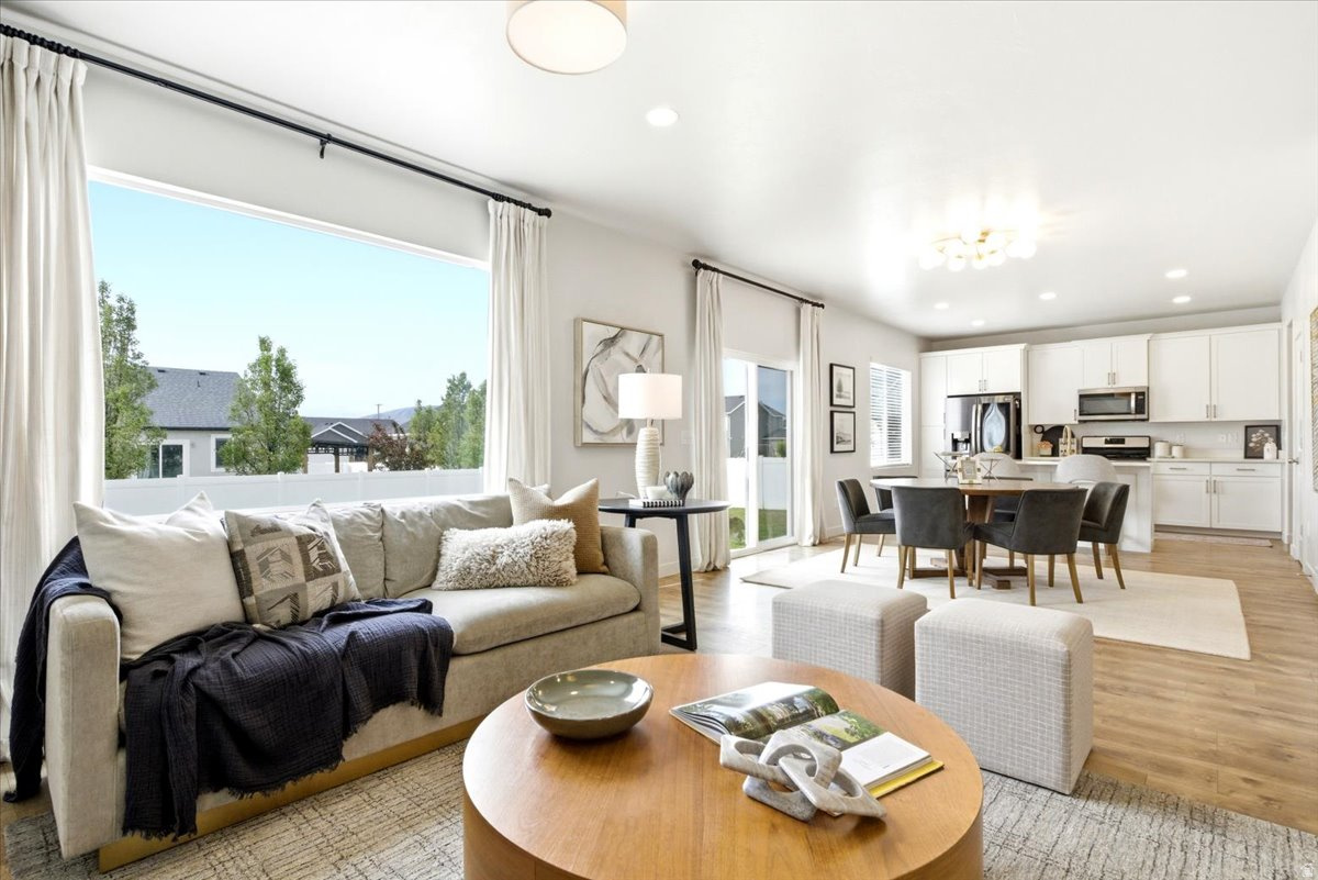 VALLEY POINT - Residential
