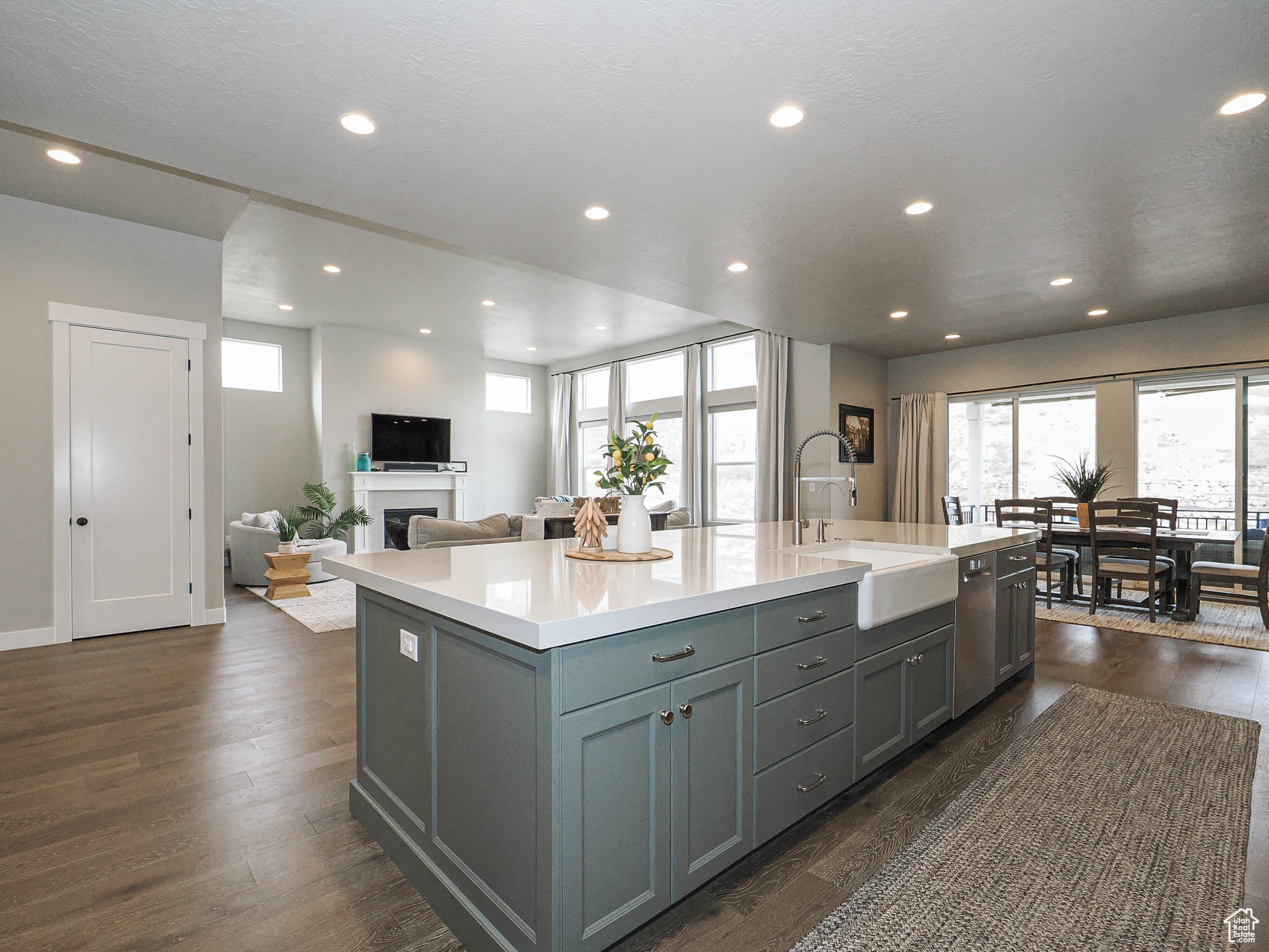 COVE AT HERRIMAN SPRINGS PHASE 1 - Residential