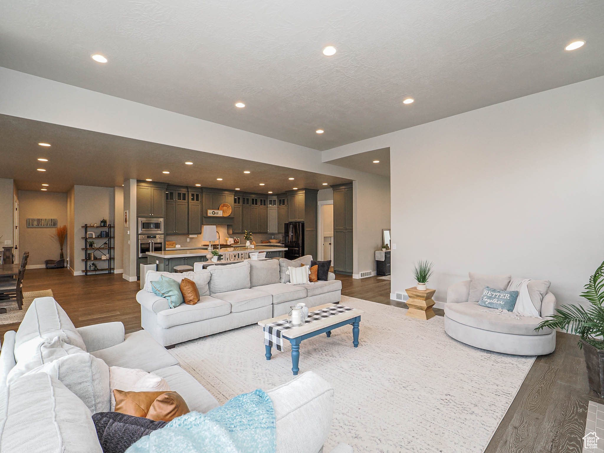 COVE AT HERRIMAN SPRINGS PHASE 1 - Residential