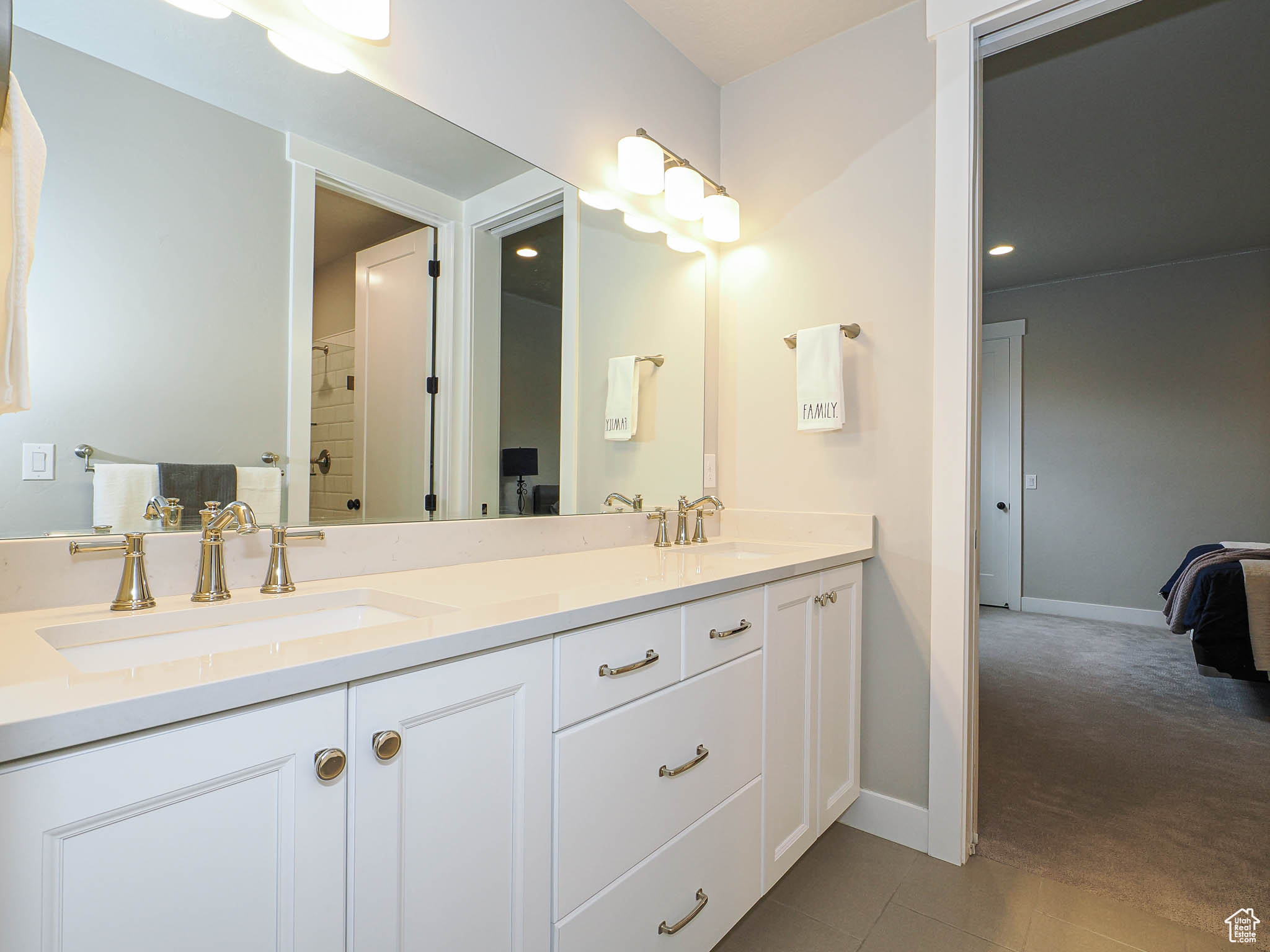 COVE AT HERRIMAN SPRINGS PHASE 1 - Residential